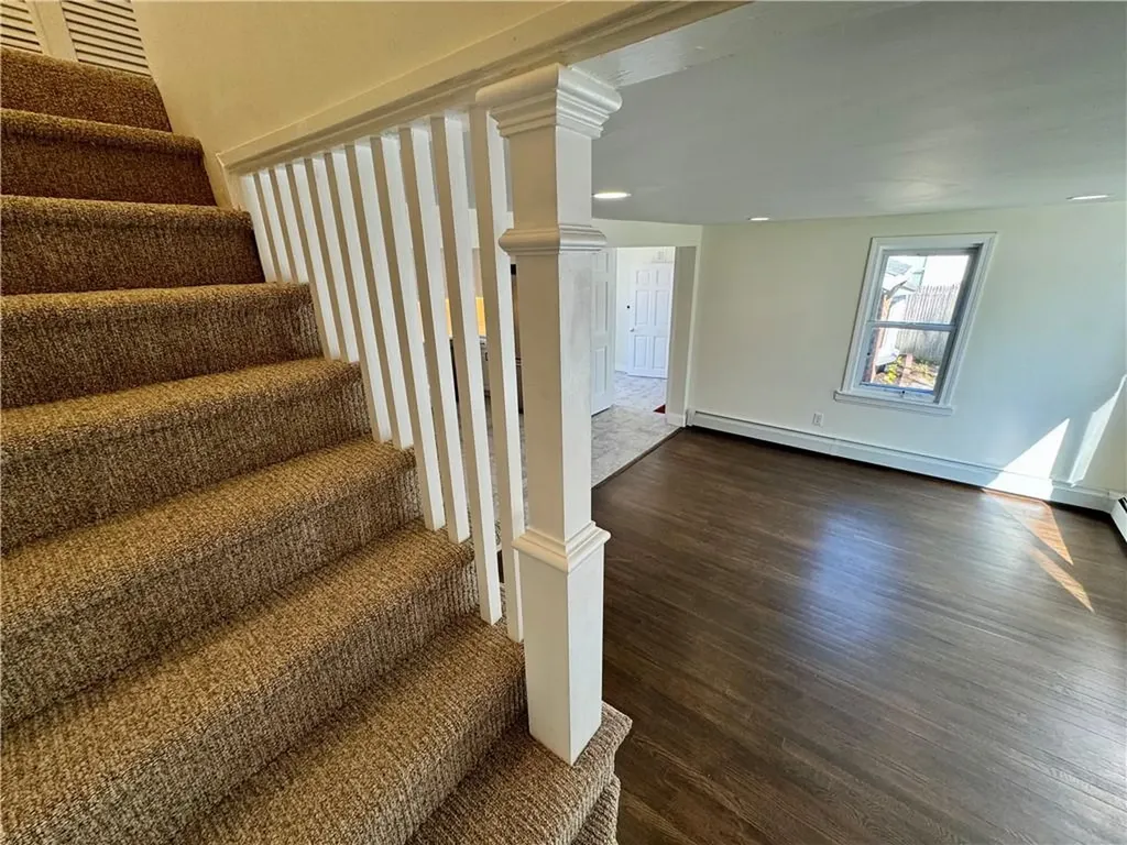 2545 West Shore Road Warwick RI 02889