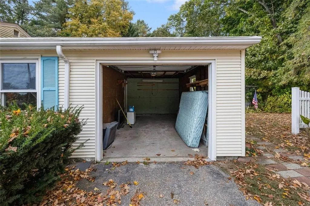 104 Sleepy Hollow Drive Cumberland RI 02864