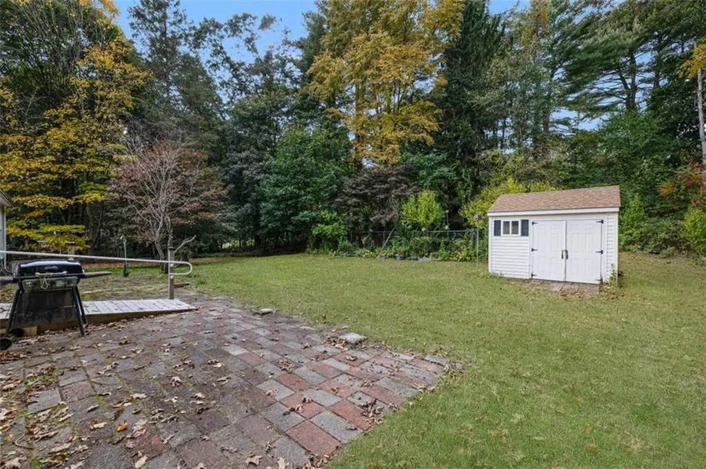 104 Sleepy Hollow Drive Cumberland RI 02864