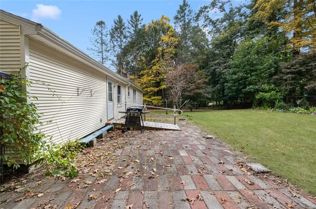 104 Sleepy Hollow Drive Cumberland RI 02864