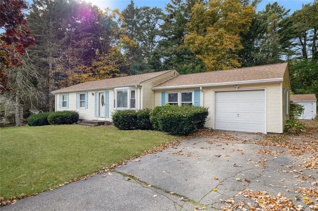 104 Sleepy Hollow Drive Cumberland RI 02864