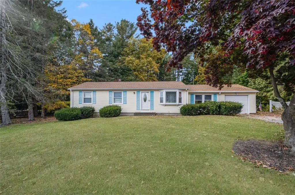 104 Sleepy Hollow Drive Cumberland RI 02864