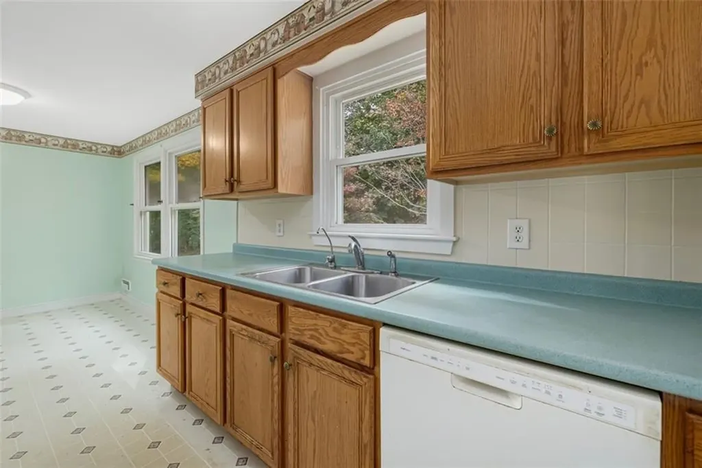 104 Sleepy Hollow Drive Cumberland RI 02864