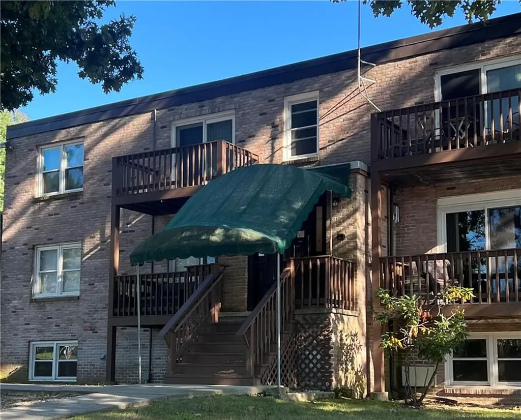5 Apple Valley Parkway Smithfield RI 02828