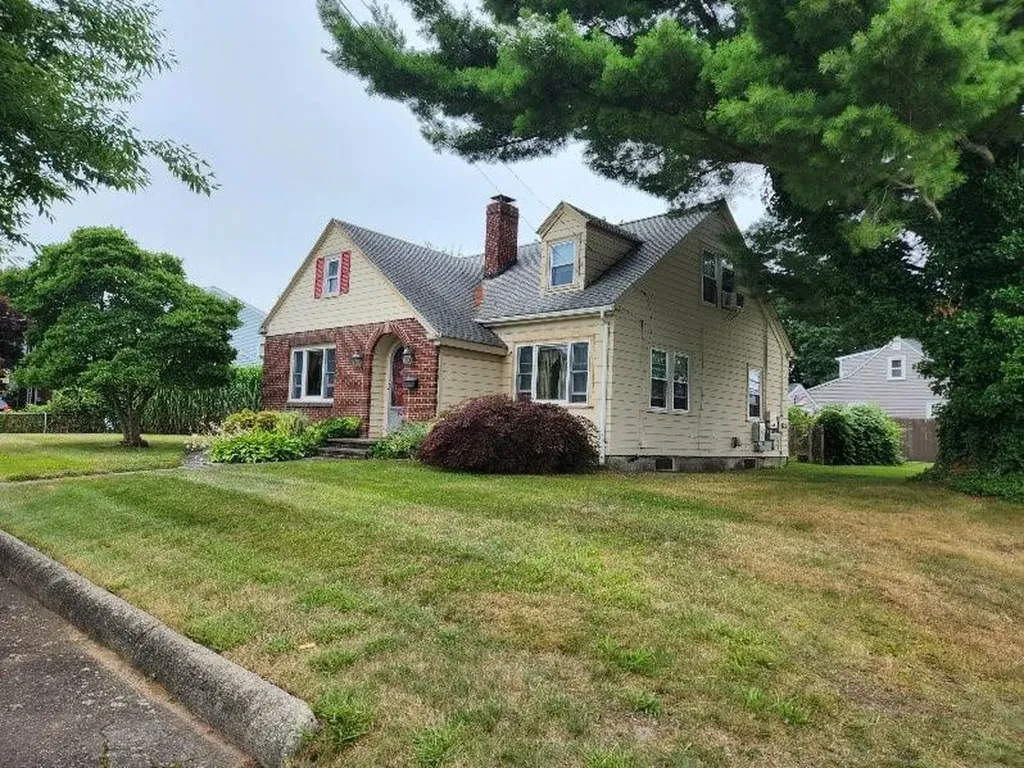 30 Daggett Avenue Pawtucket RI 02861
