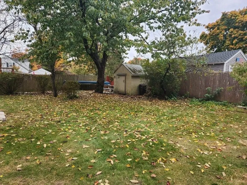 30 Daggett Avenue Pawtucket RI 02861