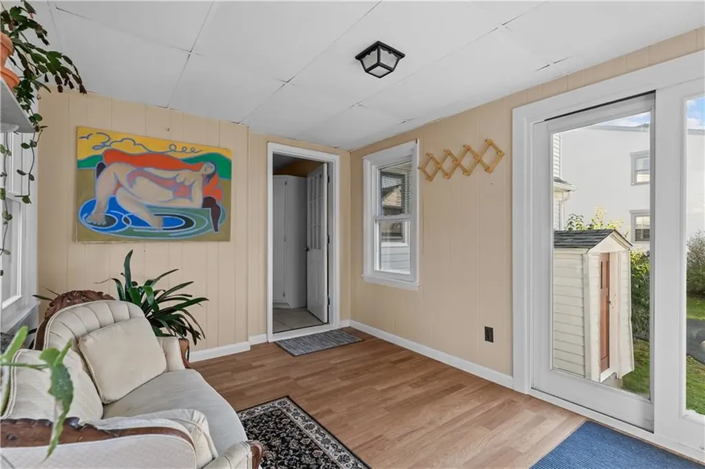 14 Foxhill Avenue Bristol RI 02809