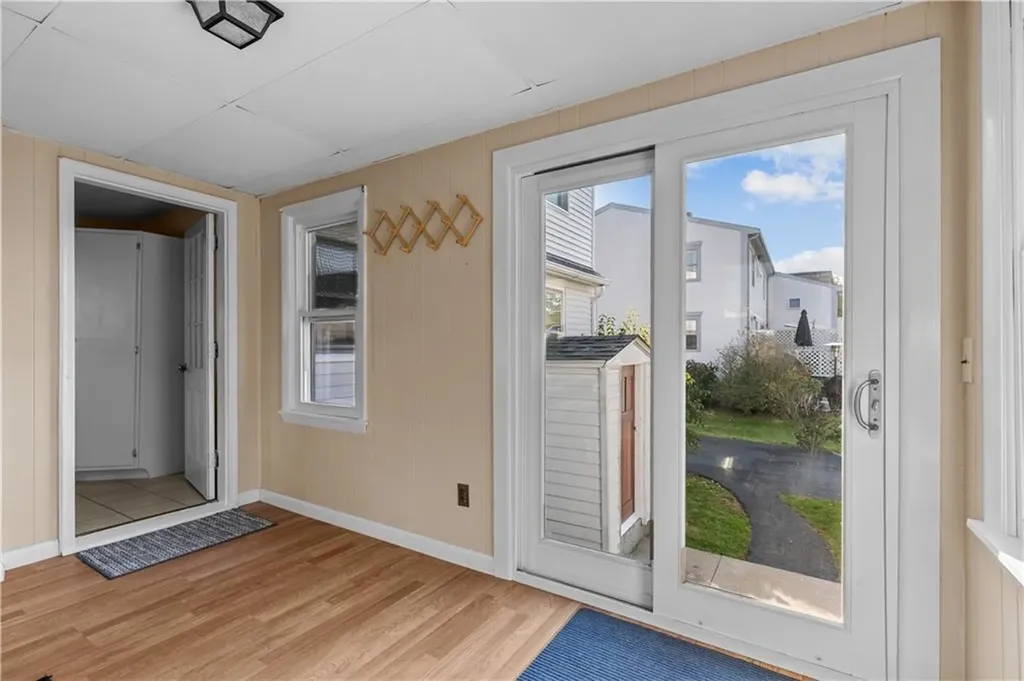 14 Foxhill Avenue Bristol RI 02809