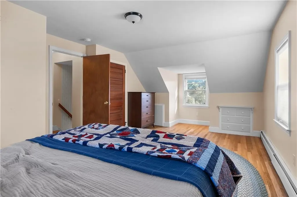 14 Foxhill Avenue Bristol RI 02809