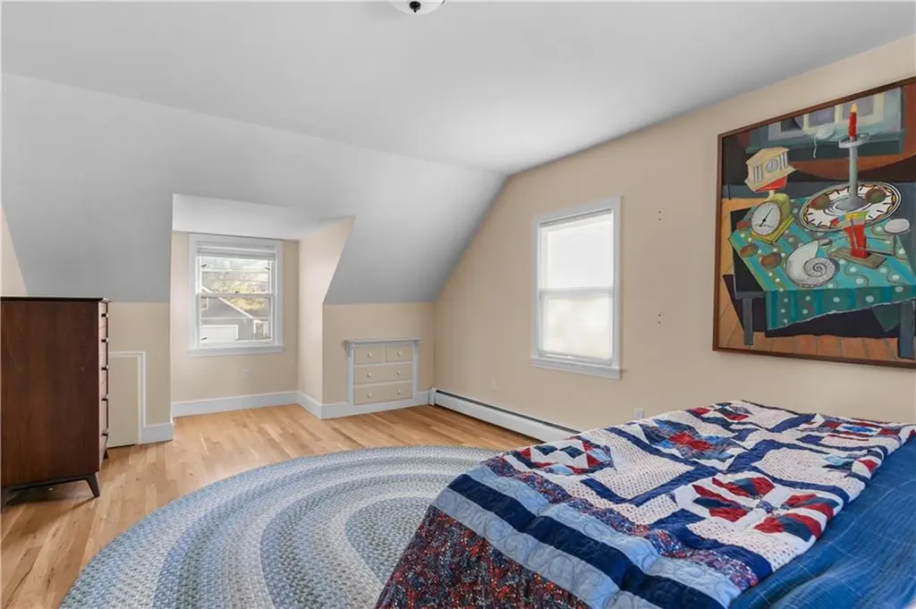 14 Foxhill Avenue Bristol RI 02809