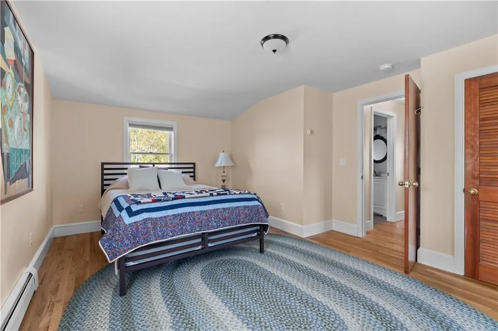 14 Foxhill Avenue Bristol RI 02809