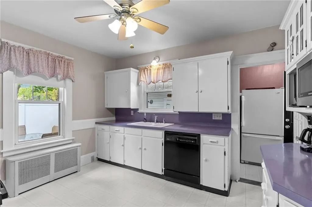 3181 Post Road Warwick RI 02886