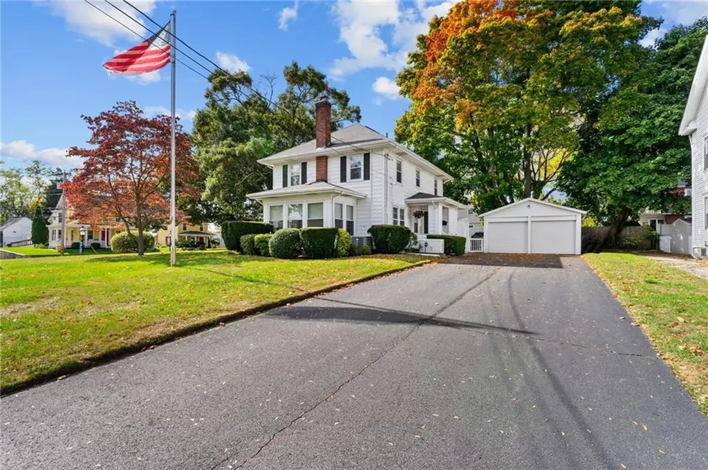 3181 Post Road Warwick RI 02886