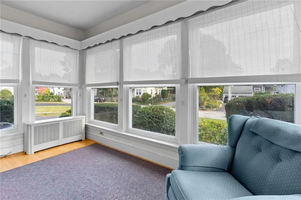 3181 Post Road Warwick RI 02886