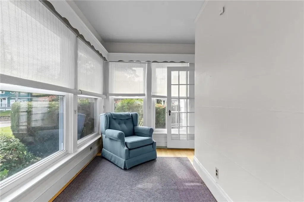 3181 Post Road Warwick RI 02886