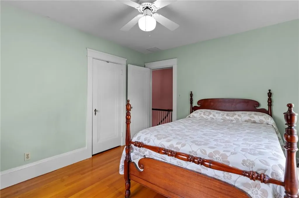 3181 Post Road Warwick RI 02886