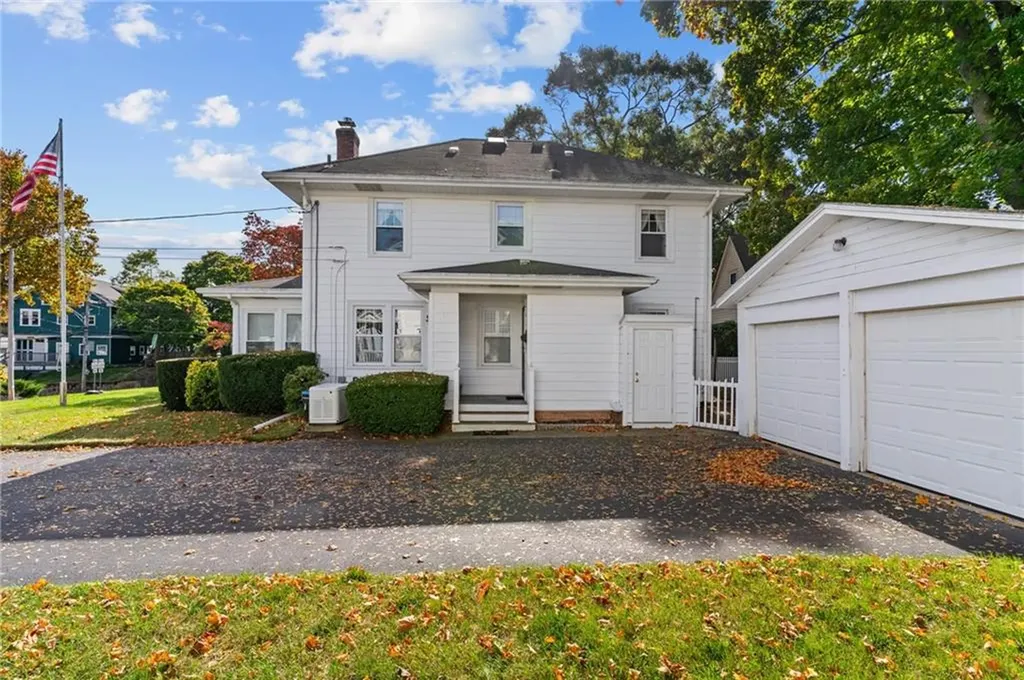 3181 Post Road Warwick RI 02886