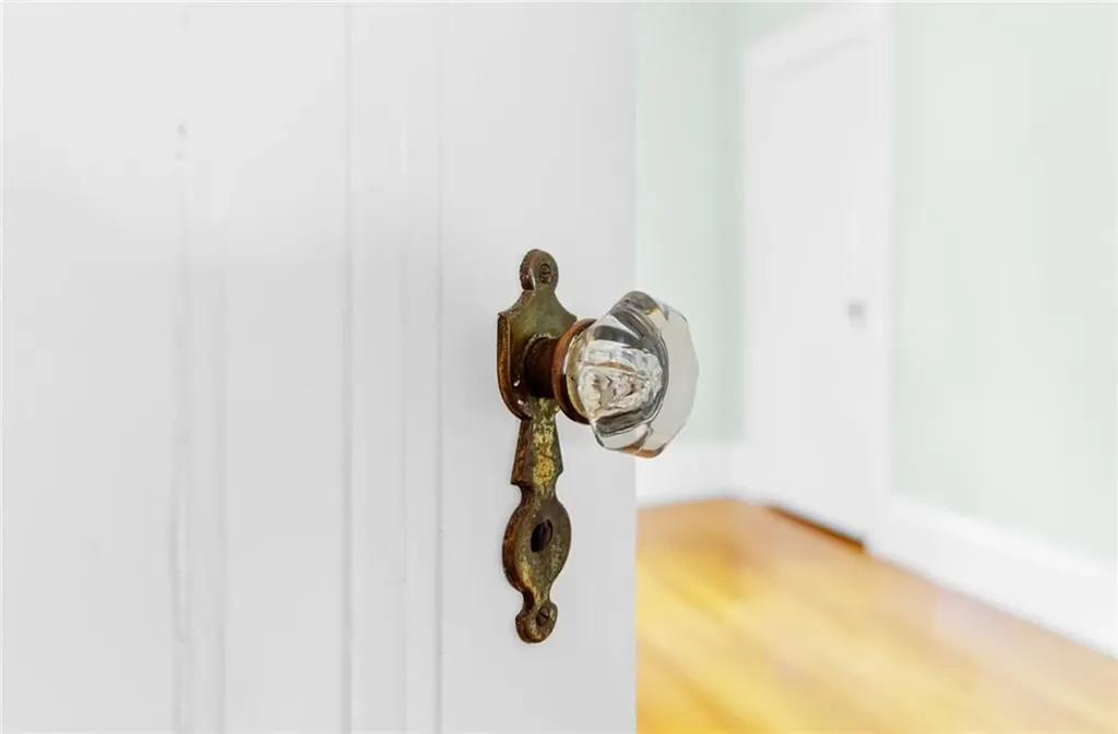 3181 Post Road Warwick RI 02886