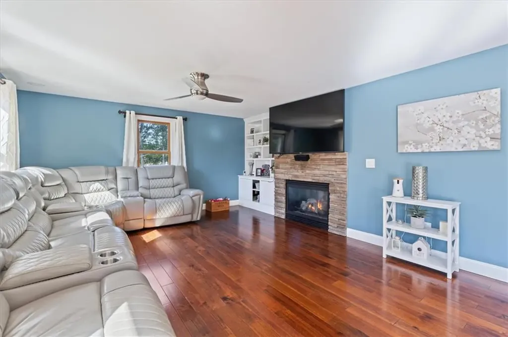 5 Tyler Court Warren RI 02885