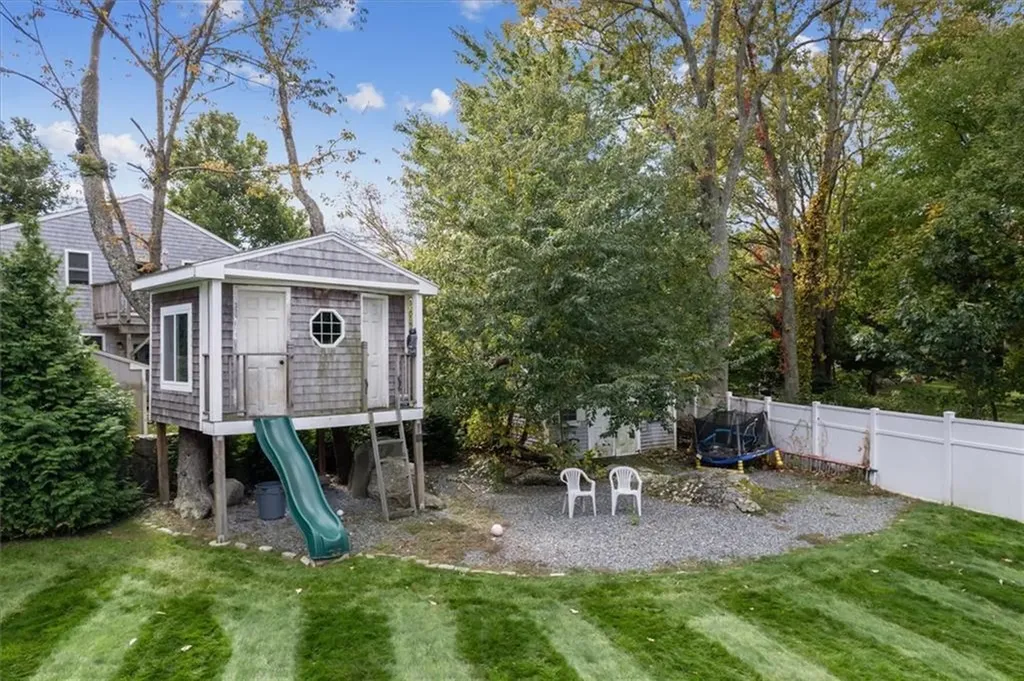 5 Tyler Court Warren RI 02885