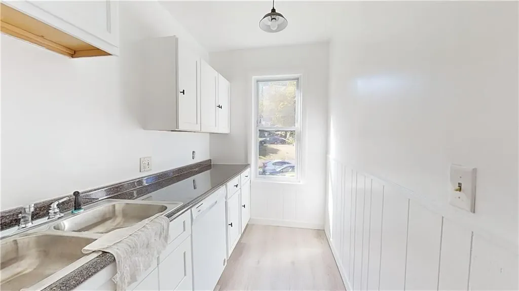 97 Alice Avenue Woonsocket RI 02895