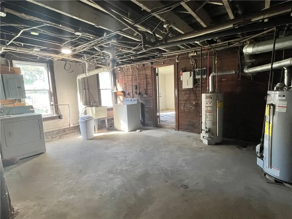97 Alice Avenue Woonsocket RI 02895