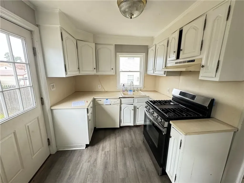 119 Model Avenue Warwick RI 02889