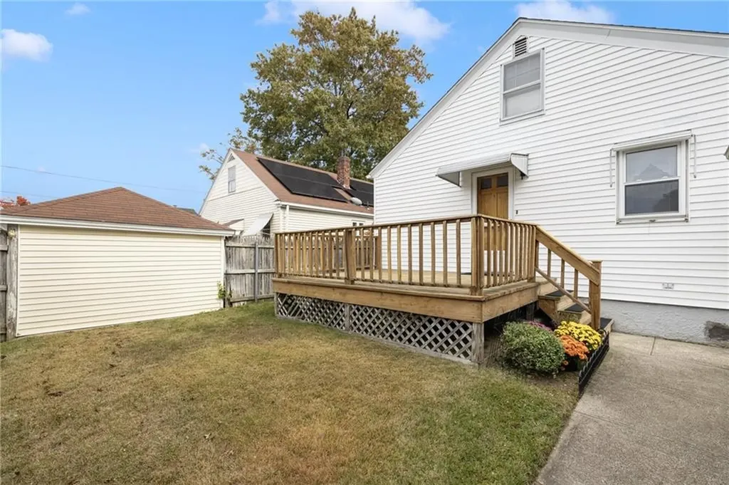 52 Hazael Street Providence RI 02908