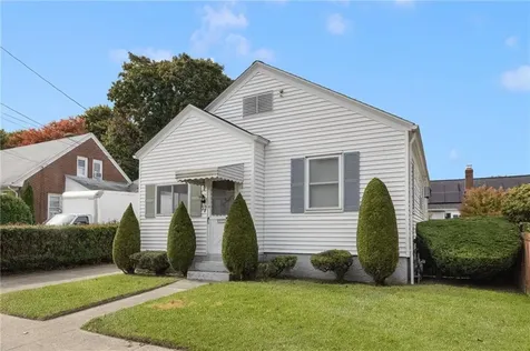 52 Hazael Street Providence RI 02908