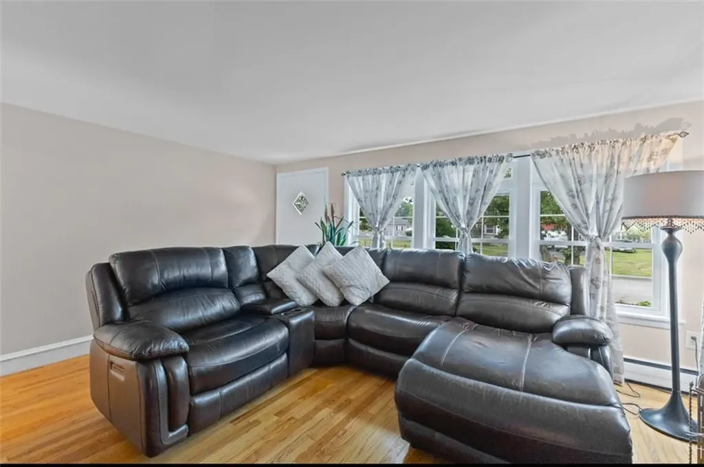 51 Mellon Road Warwick RI 02889