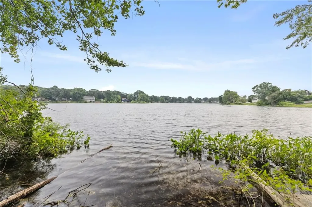 51 Mellon Road Warwick RI 02889