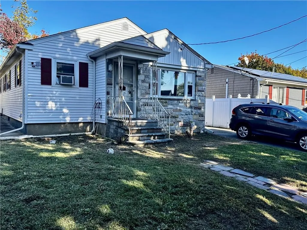 46 Hopewell Avenue Cranston RI 02920