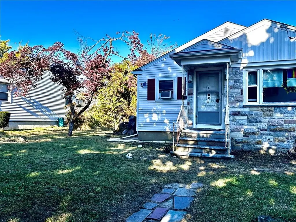 46 Hopewell Avenue Cranston RI 02920