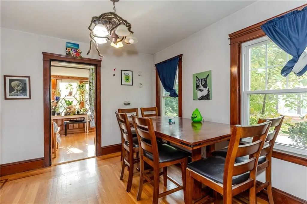 32 Lockmere Road Cranston RI 02910