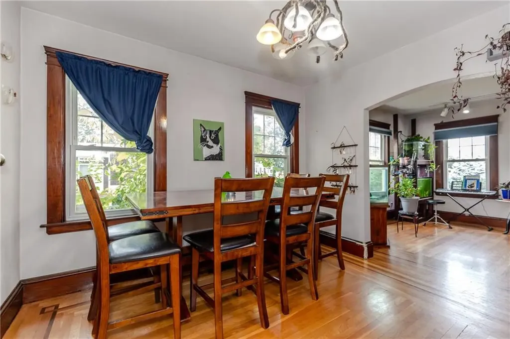 32 Lockmere Road Cranston RI 02910