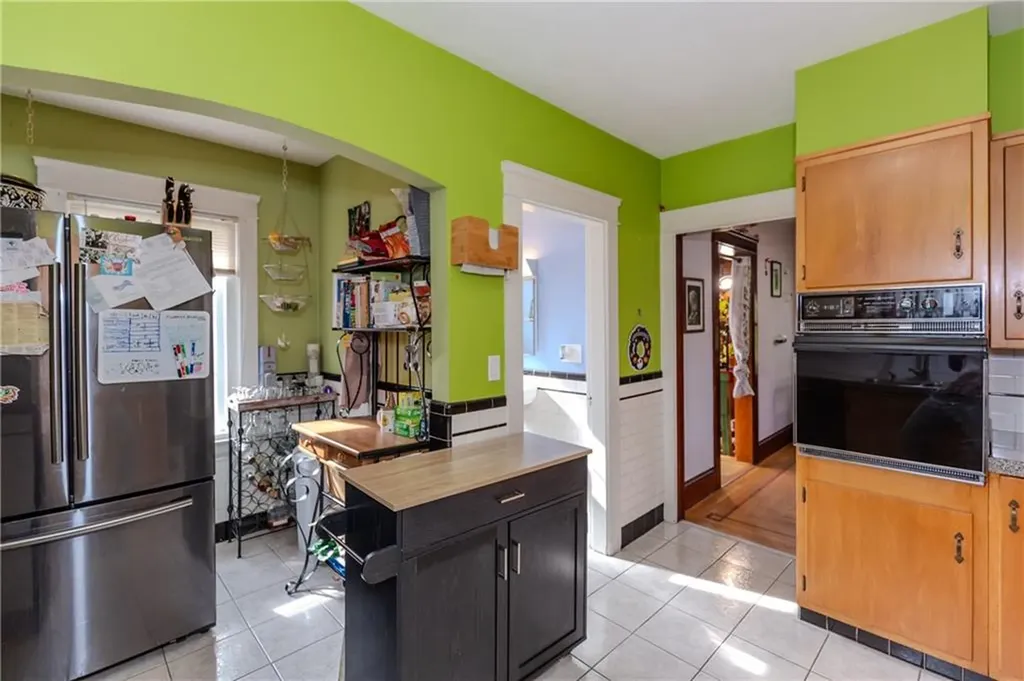 32 Lockmere Road Cranston RI 02910