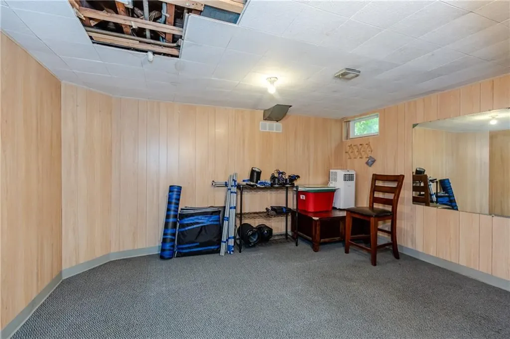 32 Lockmere Road Cranston RI 02910