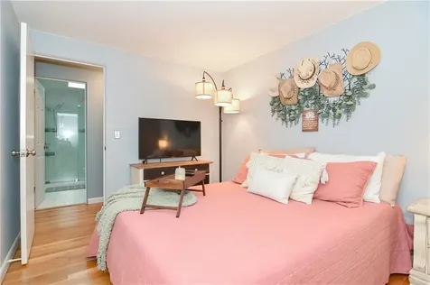 27 Primrose Drive East Providence RI 02915