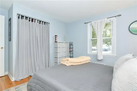 27 Primrose Drive East Providence RI 02915