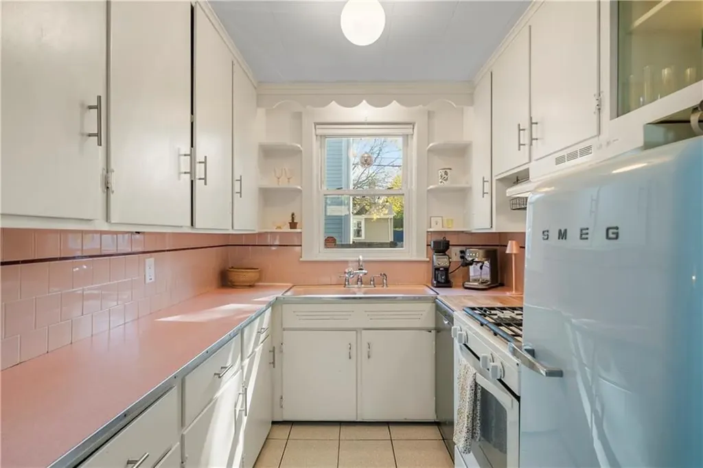 33 Marshall Street Providence RI 02909