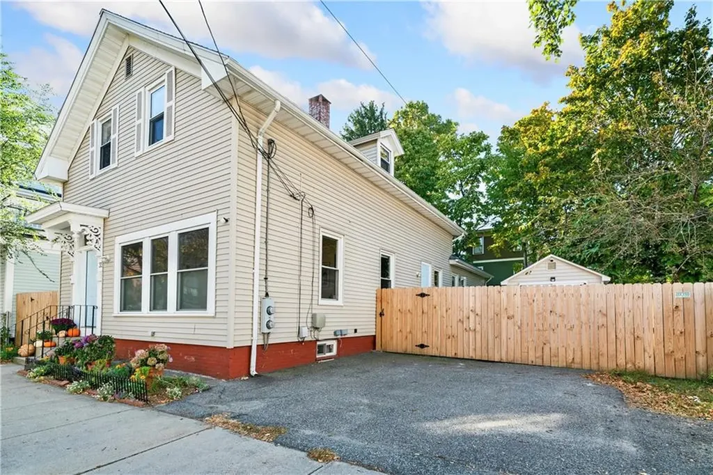33 Marshall Street Providence RI 02909