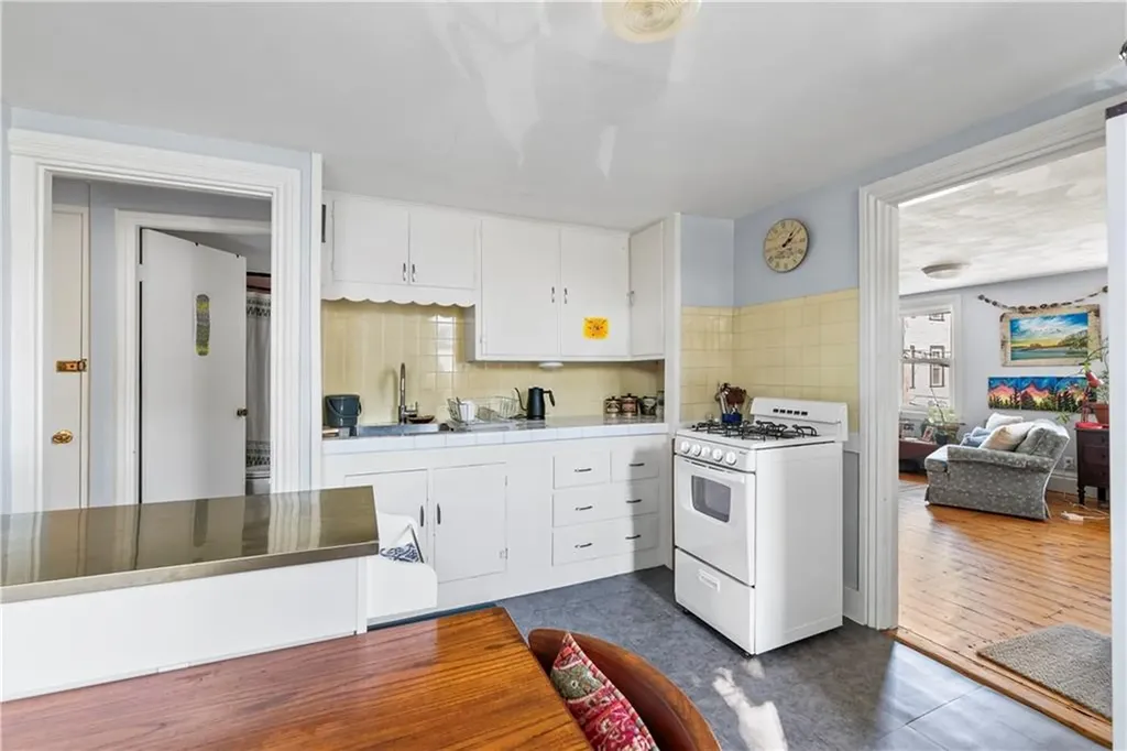 33 Marshall Street Providence RI 02909