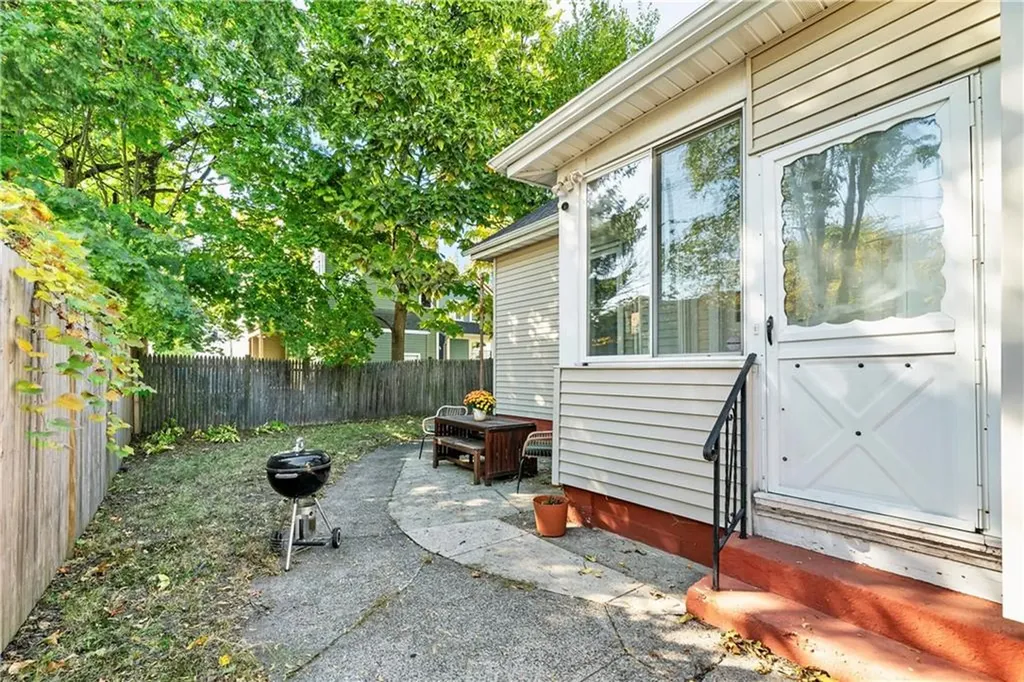 33 Marshall Street Providence RI 02909