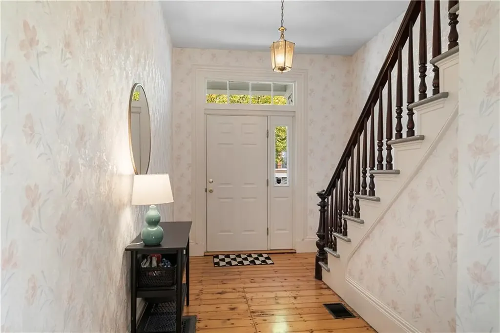 33 Marshall Street Providence RI 02909