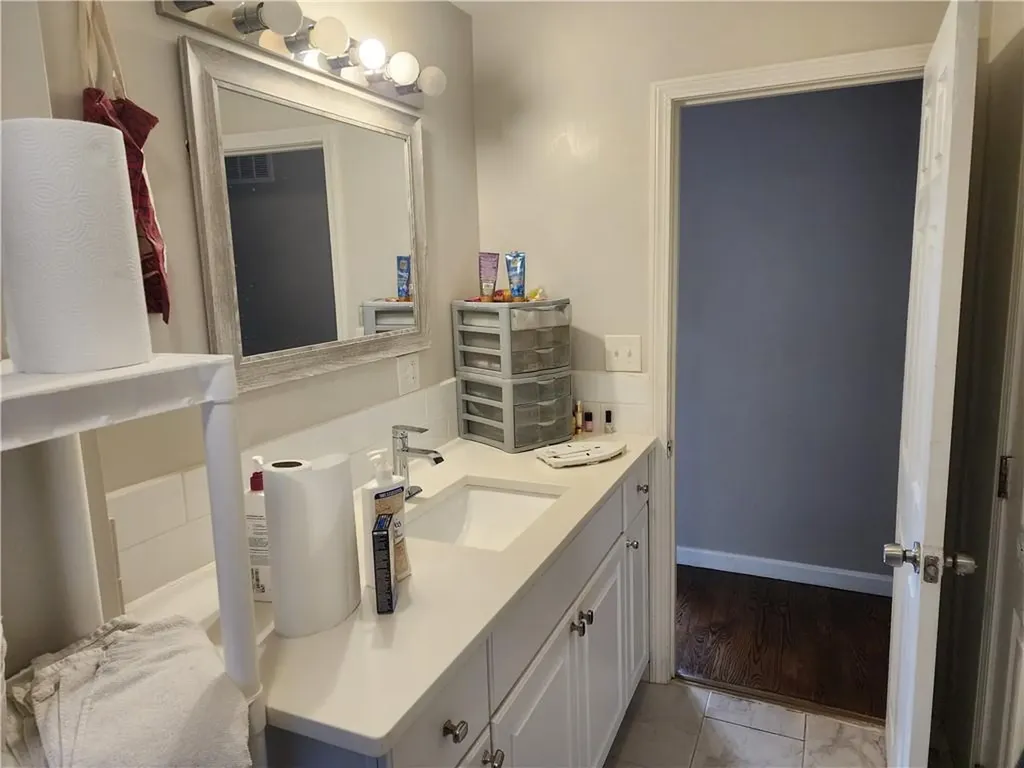 147 Obed Avenue North Providence RI 02904