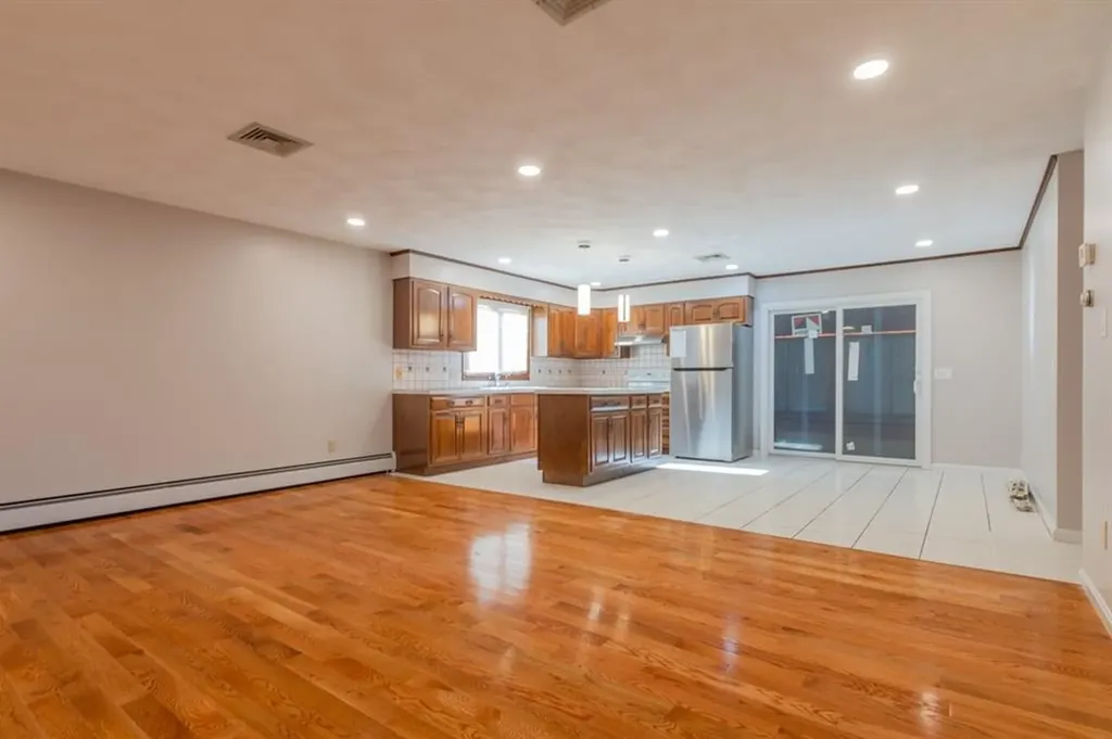 68 Virginia Lane Providence RI 02908