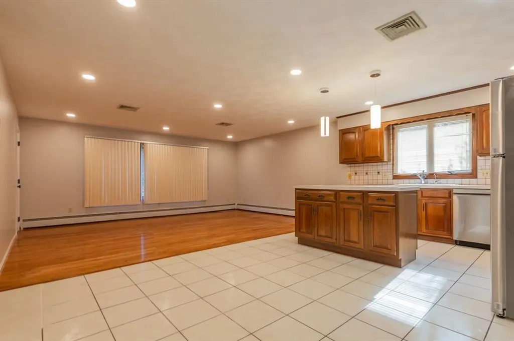 68 Virginia Lane Providence RI 02908