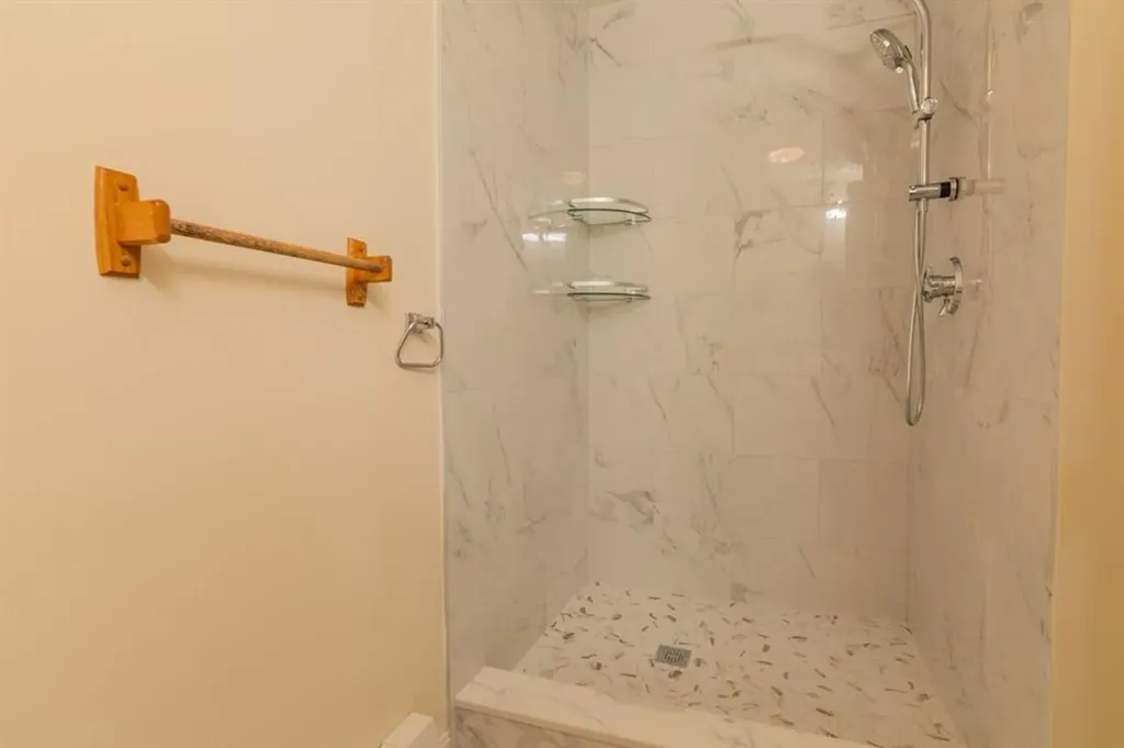 68 Virginia Lane Providence RI 02908