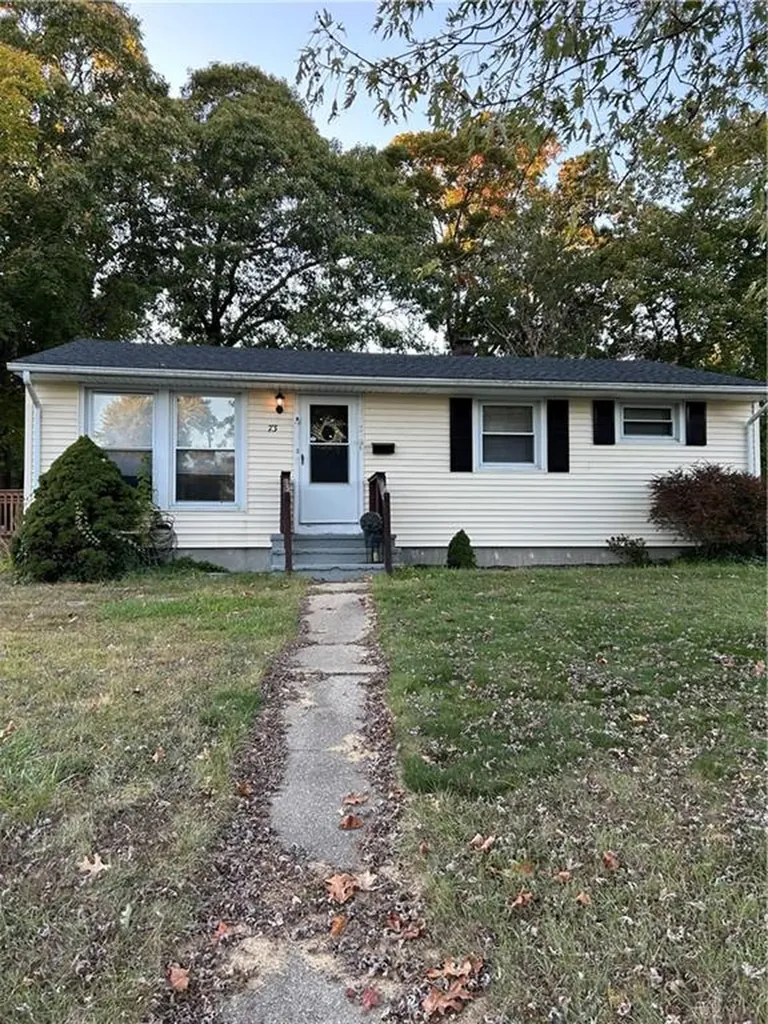73 Burbank Drive Warwick RI 02886