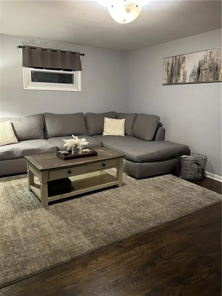 73 Burbank Drive Warwick RI 02886